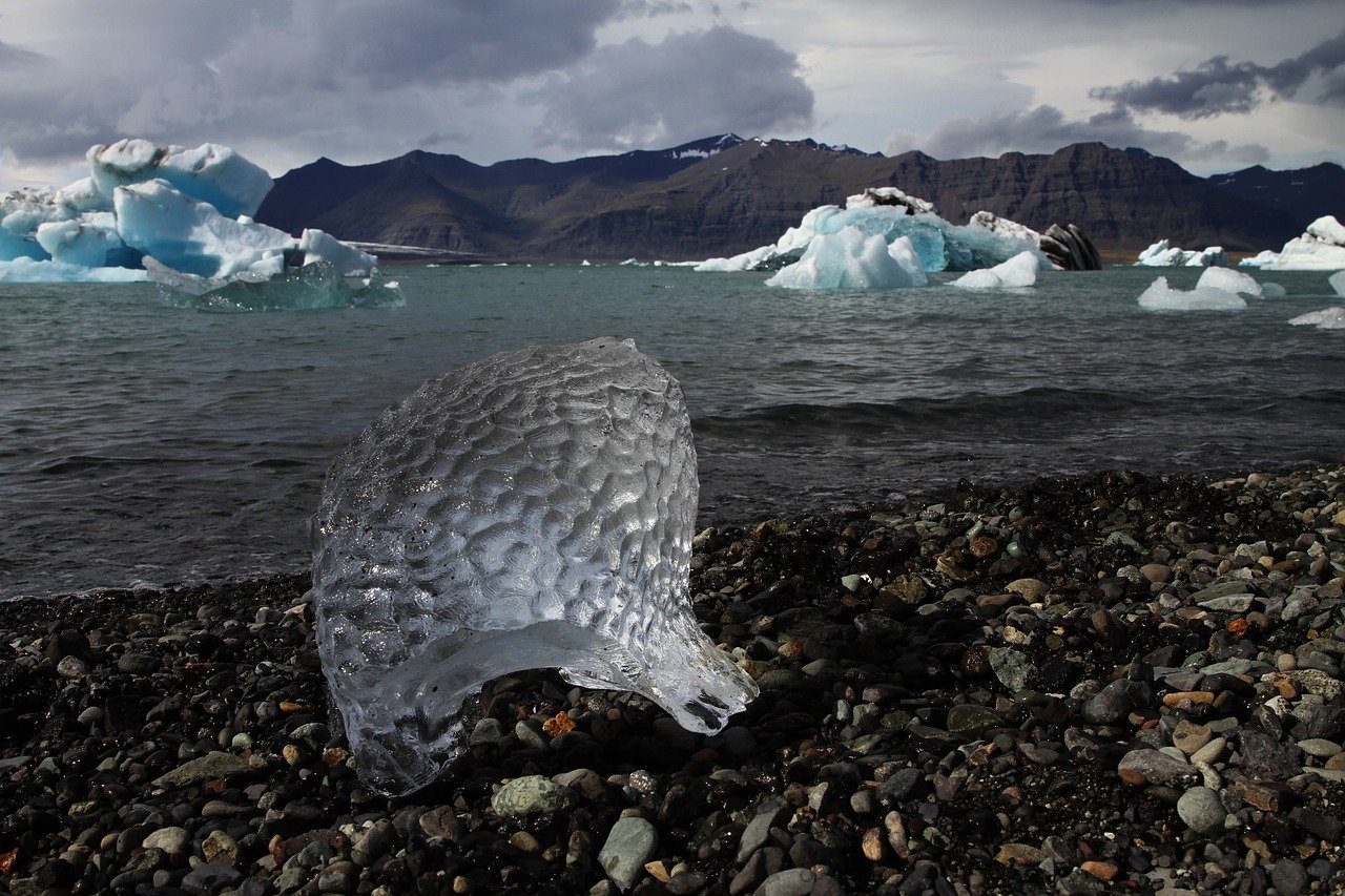 diamond beach in Iceland